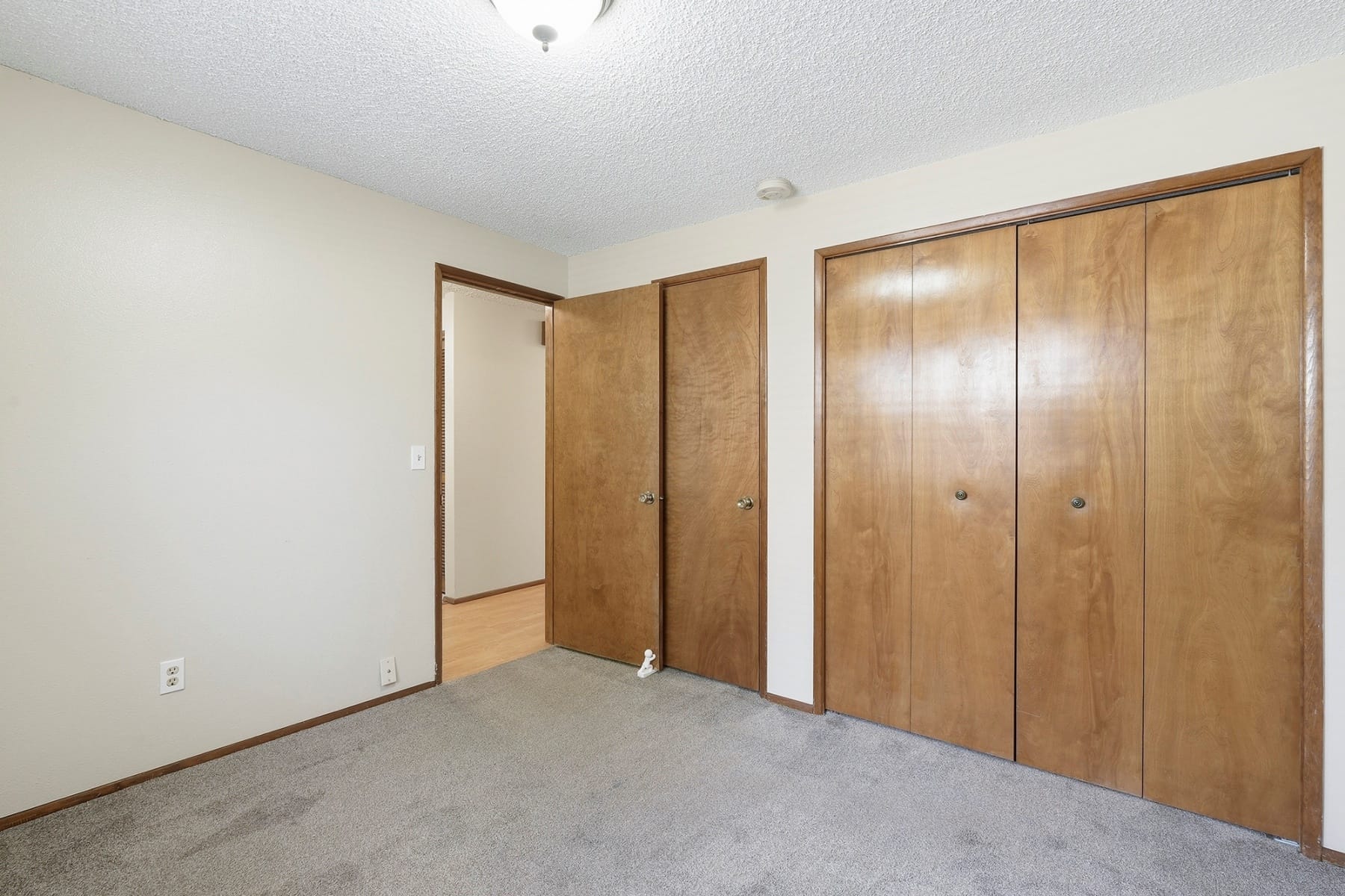  2986 SE BLUE BIRD DR Hillsboro, OR 97123 - 物件實景