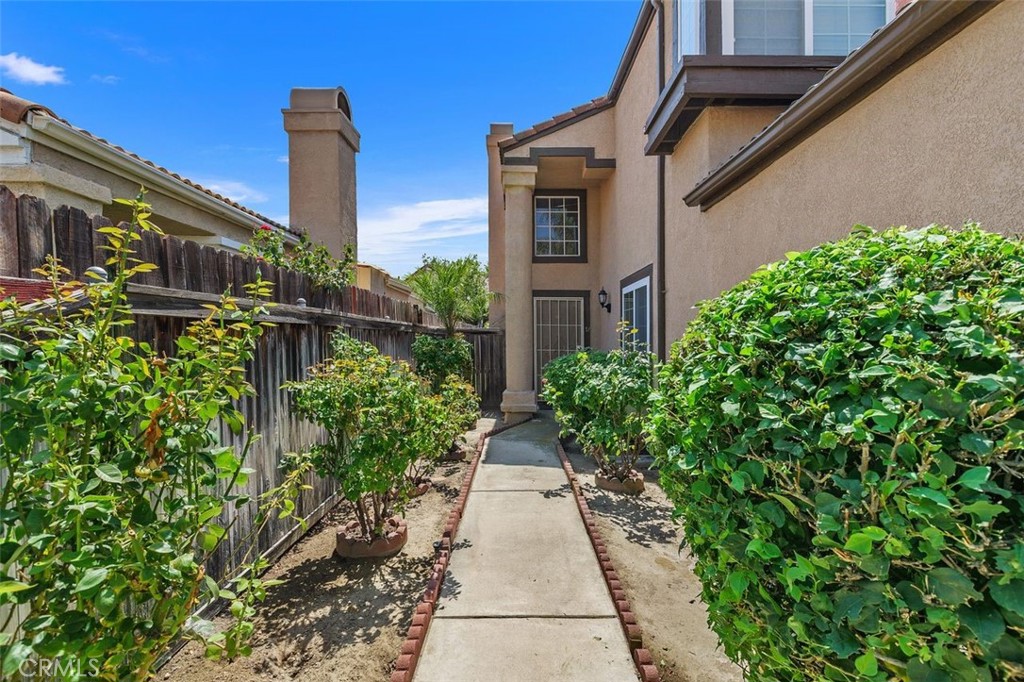 Fontana, California, 92337, United States, 4 Bedrooms Bedrooms, ,3 BathroomsBathrooms,Residential,For Sale,1926621