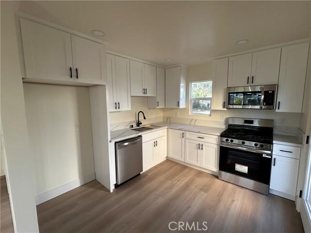 Lawndale, California, 90260, United States, 2 Bedrooms Bedrooms, ,1 BathroomBathrooms,Residential,For Sale,1980994