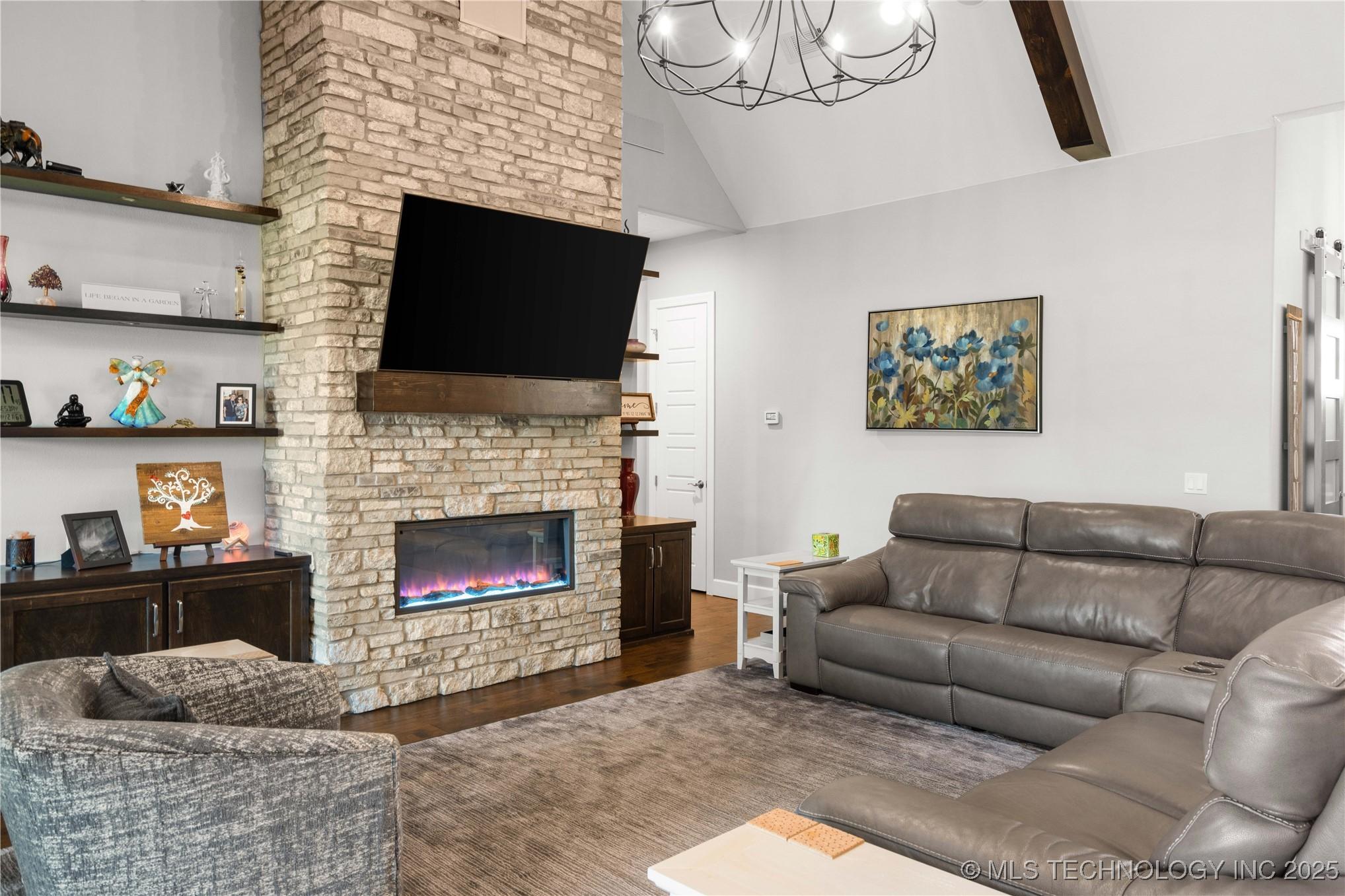 Fort Gibson, Oklahoma, 74434, United States, 4 Bedrooms Bedrooms, ,4 BathroomsBathrooms,Residential,For Sale,2005878