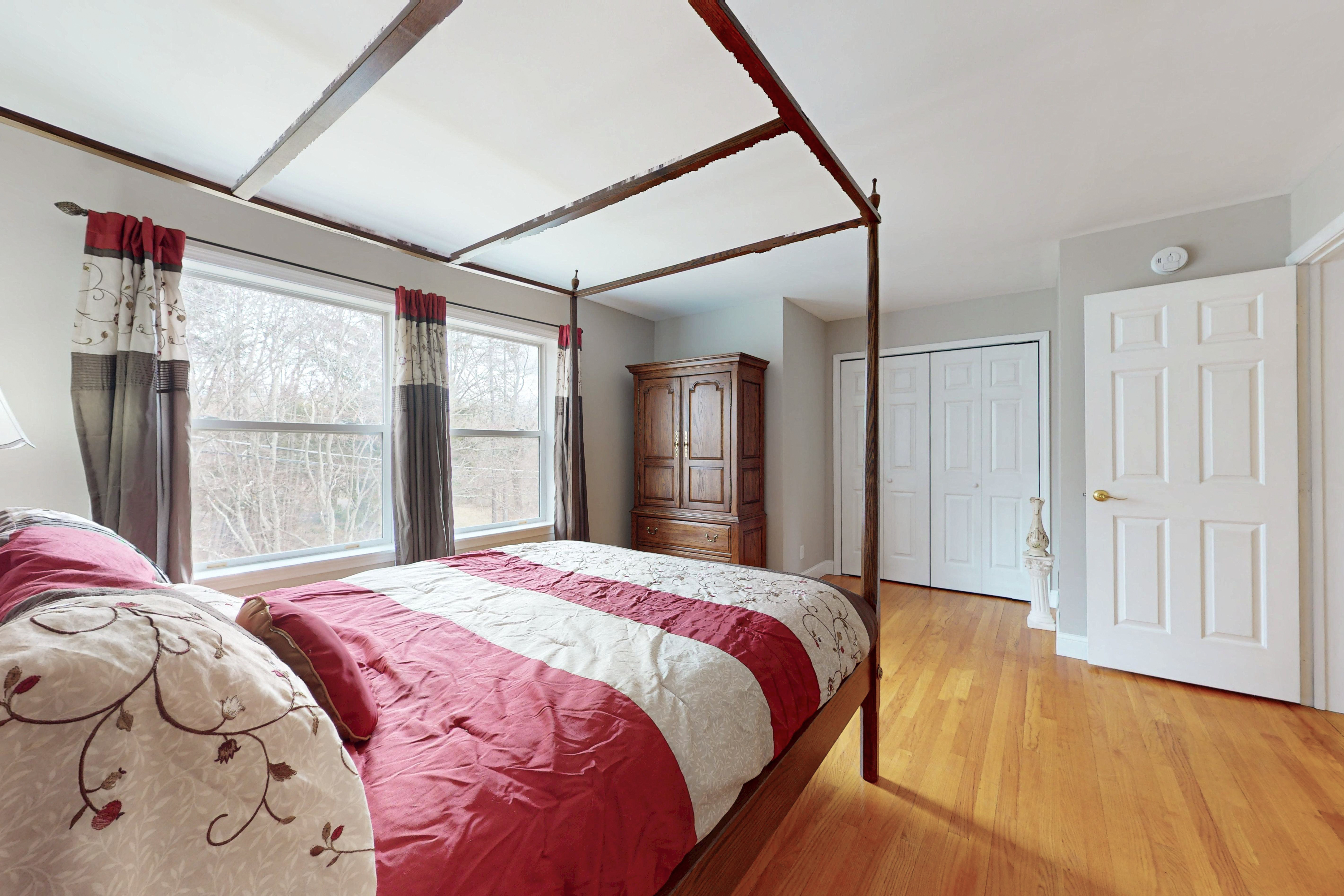  Stunning Colonial on Danbury