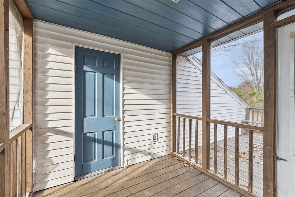 Littleton, Massachusetts, 01460, United States, 3 Bedrooms Bedrooms, ,1 BathroomBathrooms,Residential,For Sale,1991469