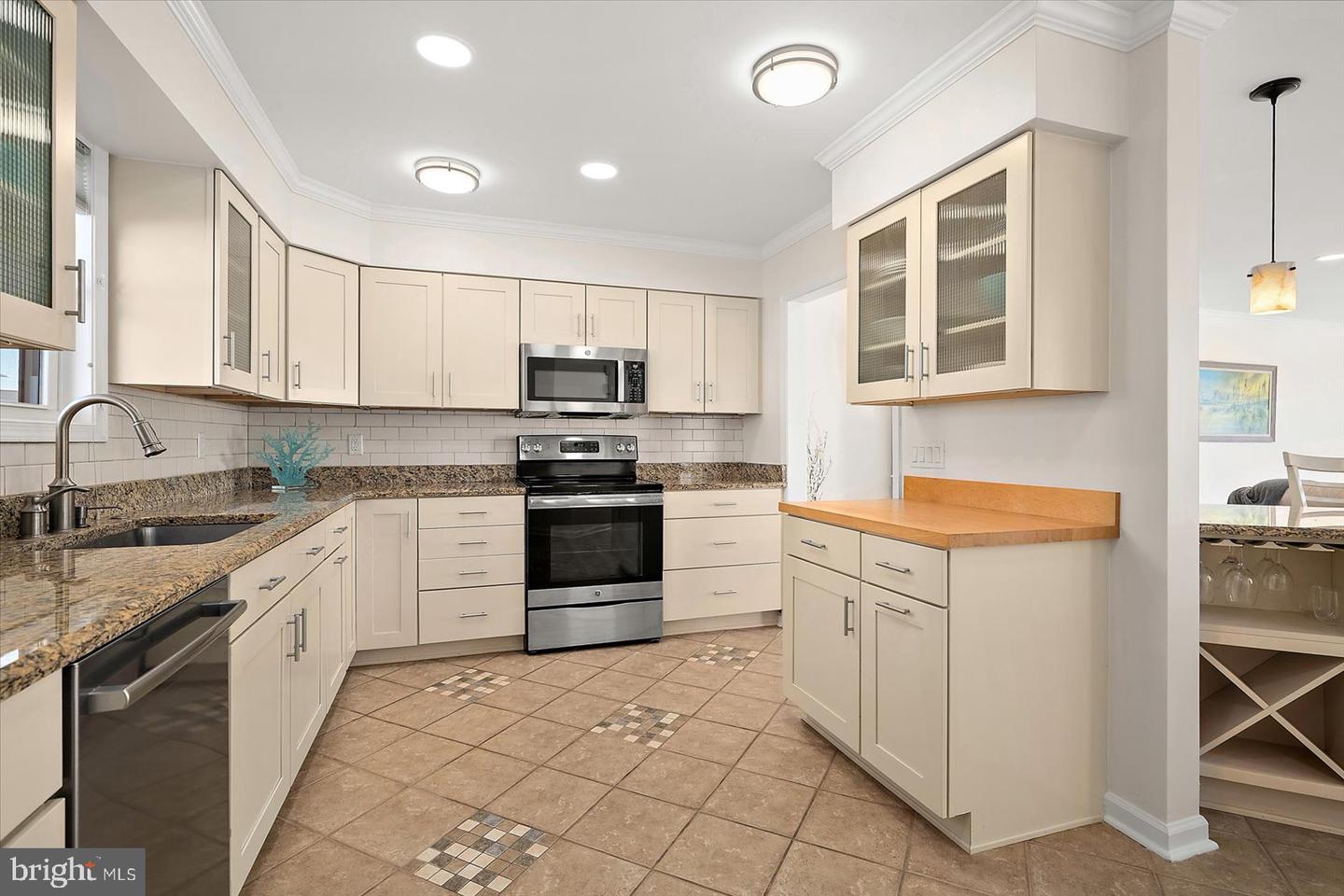 Ocean City, Maryland, 21842, United States, 3 Bedrooms Bedrooms, ,4 BathroomsBathrooms,Residential,For Sale,1986506