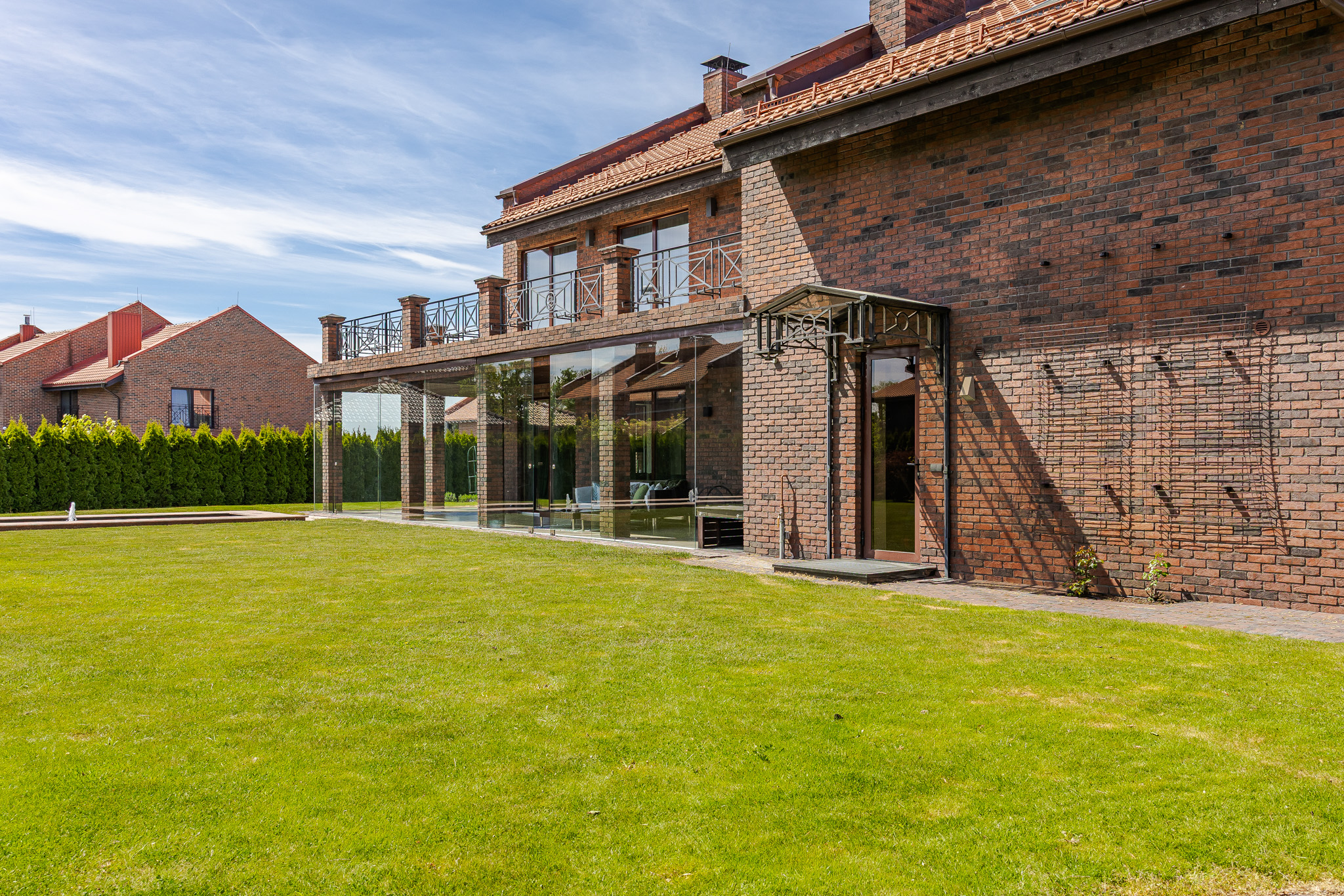  Exclusive private residence surrounded by golf courses - 物件實景