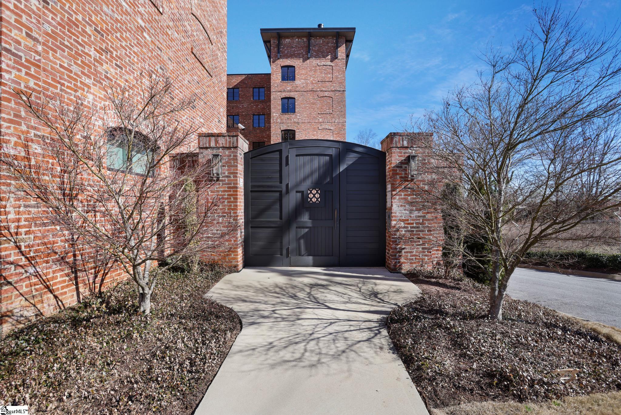 Greenville, South Carolina, 29601, United States, 2 Bedrooms Bedrooms, ,2 BathroomsBathrooms,Residential,For Sale,1777131