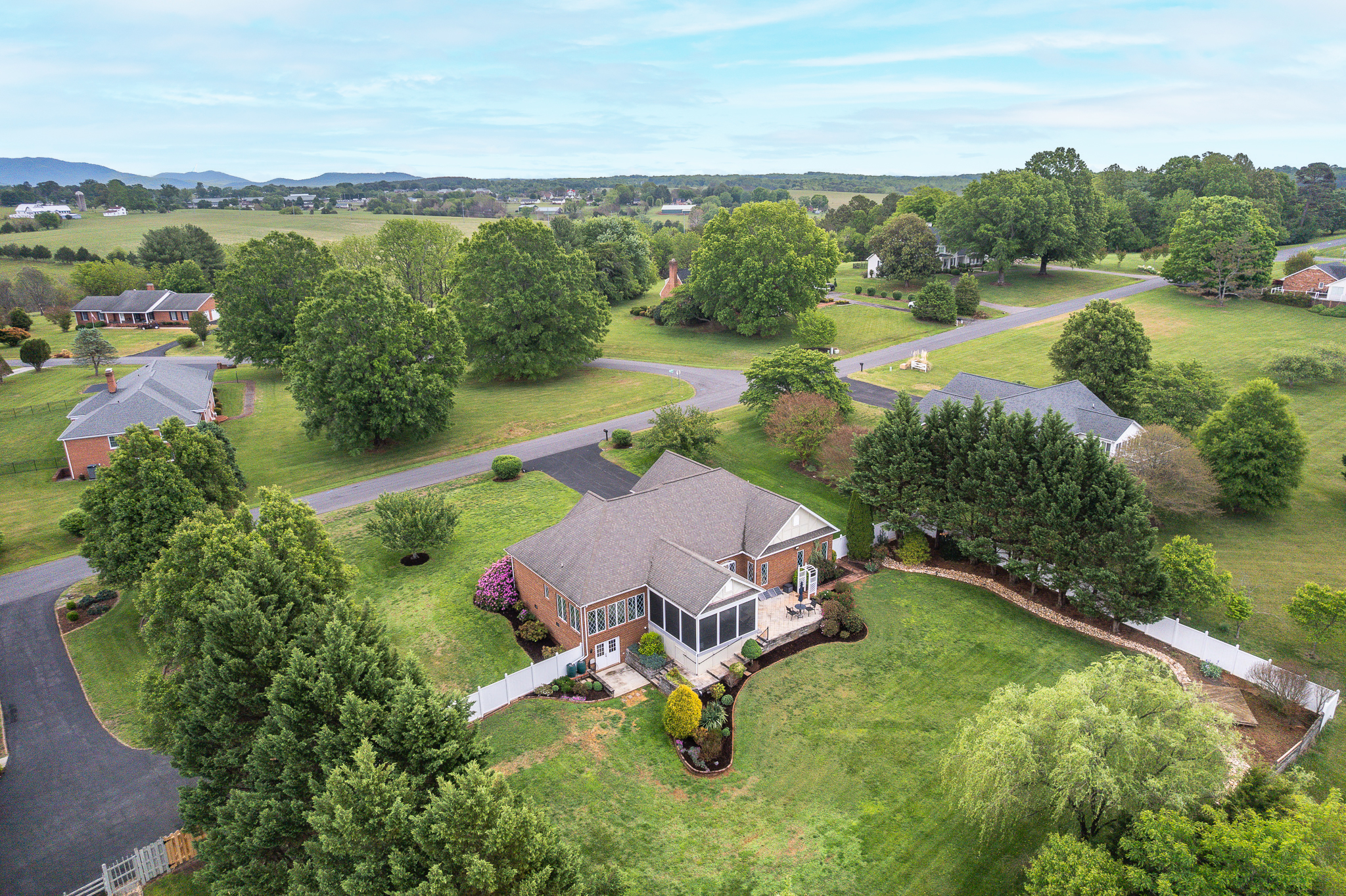 Bedford, Virginia, 24523, United States, 3 Bedrooms Bedrooms, ,2 BathroomsBathrooms,Residential,For Sale,2048776