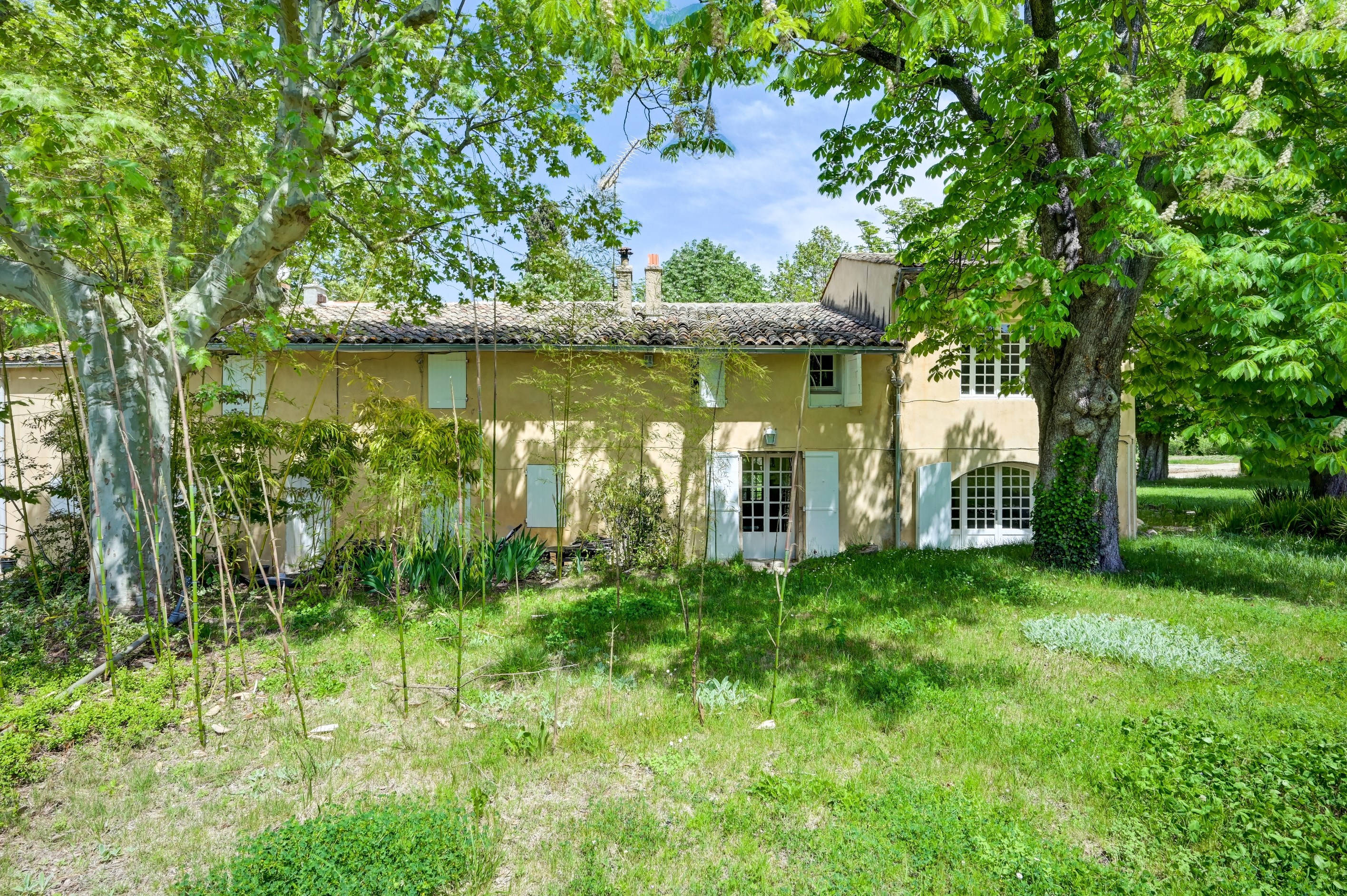  Rare on the market – Farmhouse for full renovation – North Aix-en-Provence - 物件實景