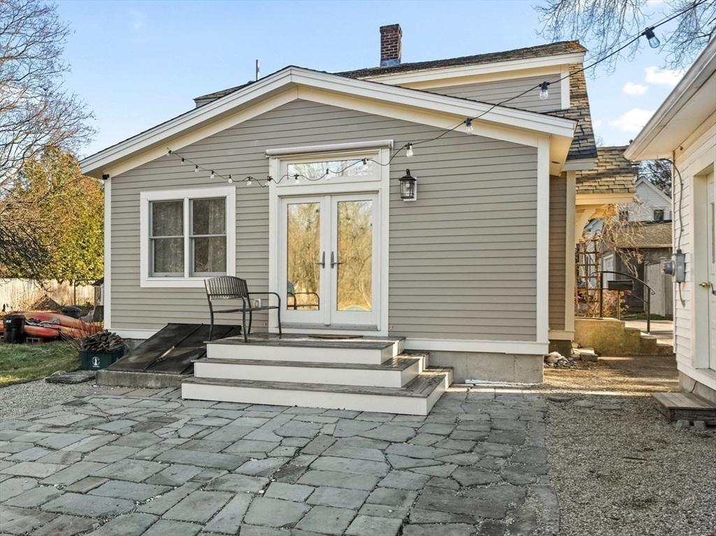 Concord, Massachusetts, 01742, United States, 2 Bedrooms Bedrooms, ,2 BathroomsBathrooms,Residential,For Sale,2001837