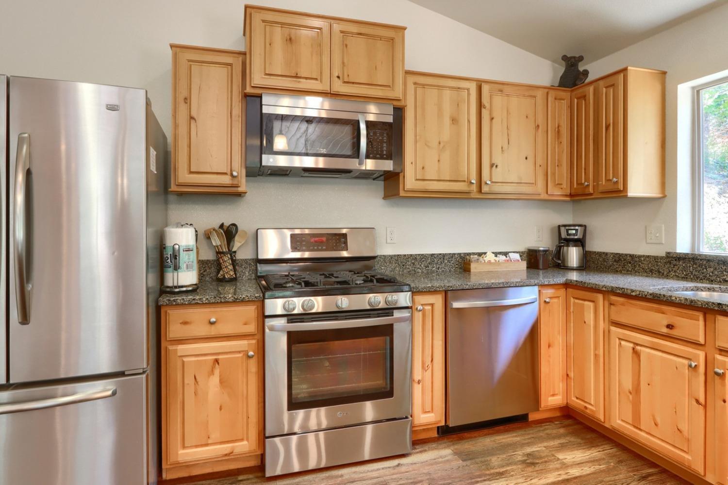 7400 Choke Cherry Lane, Yosemite, California, 95389, United States, 6 Bedrooms Bedrooms, ,4 BathroomsBathrooms,Residential,For Sale,7400 Choke Cherry Lane,1538846
