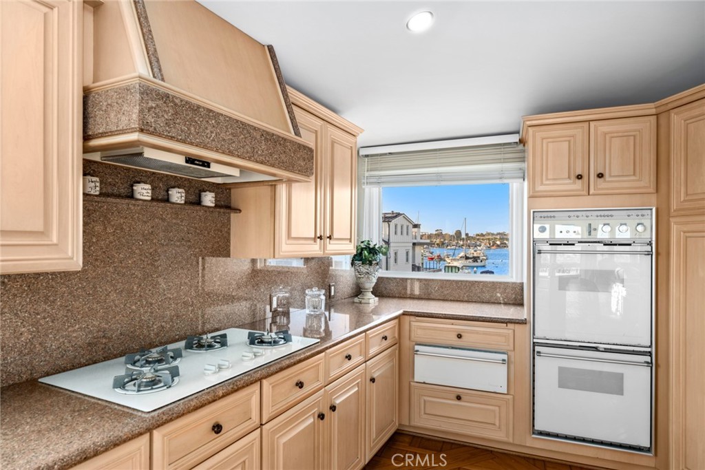 Newport Beach, California, 92661, United States, 4 Bedrooms Bedrooms, ,5 BathroomsBathrooms,Residential,For Sale,1875430