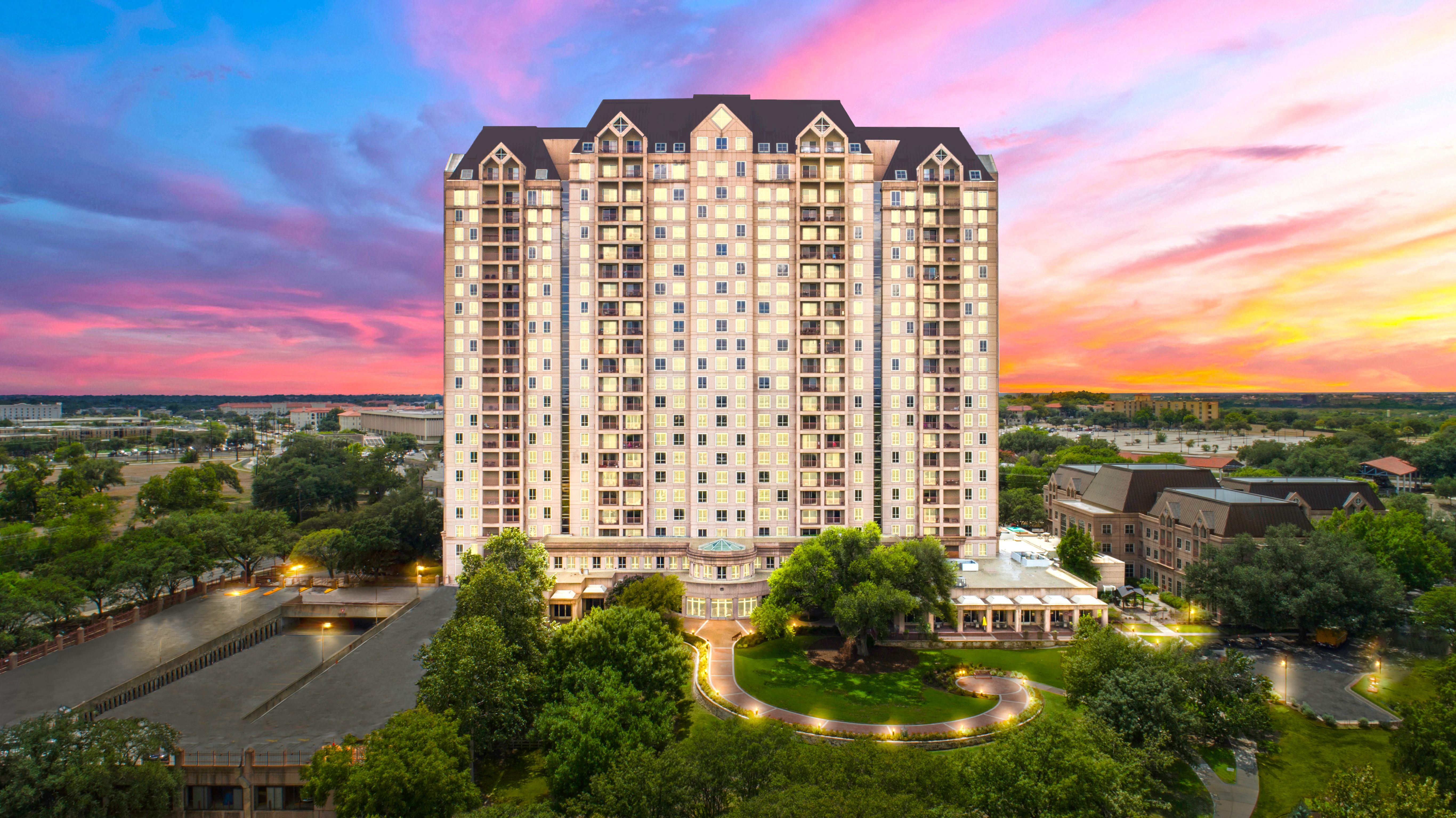  Elegant Senior Living Condo - 物件實景