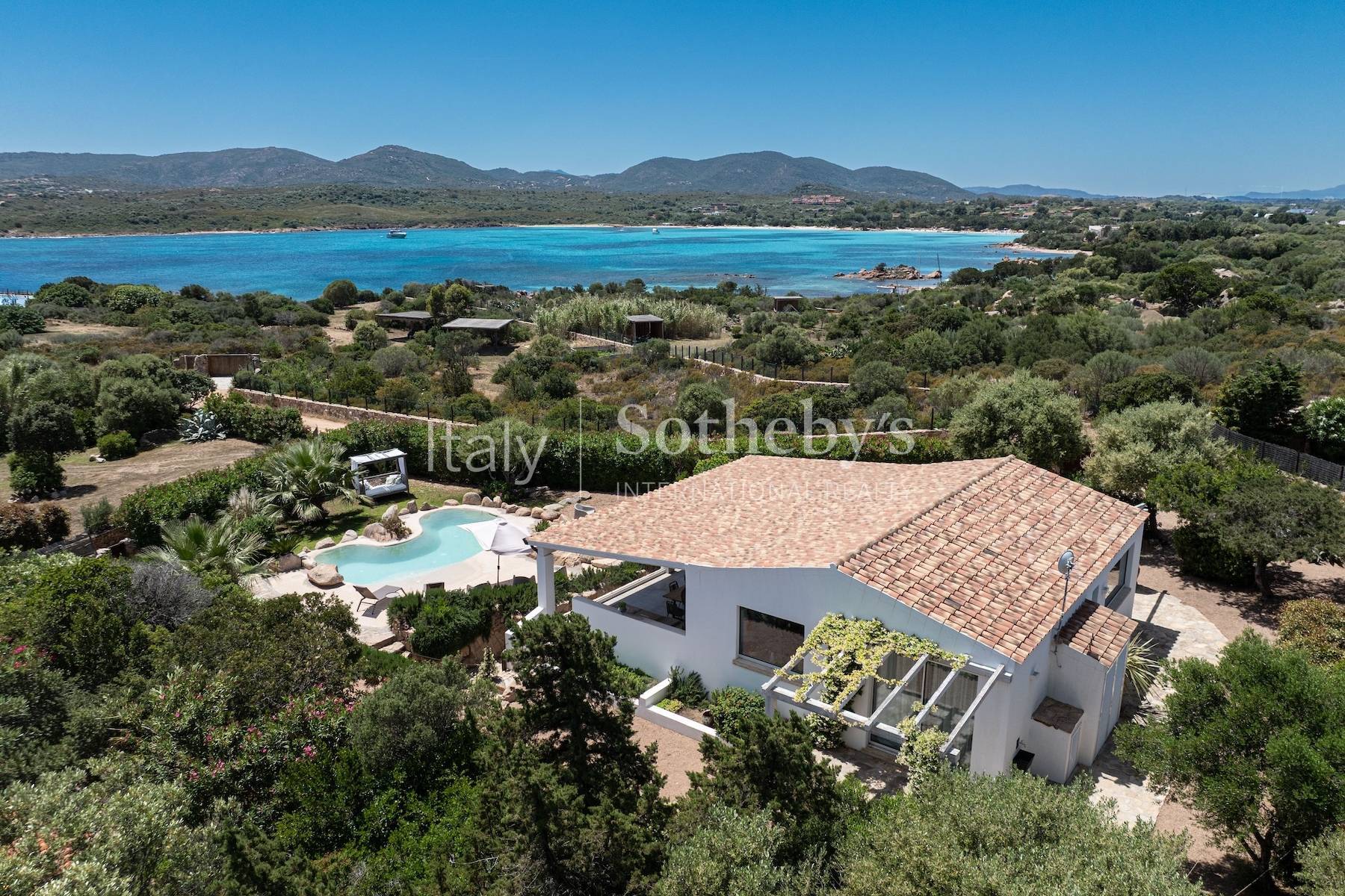  Modern villa with access to the sea - 物件實景