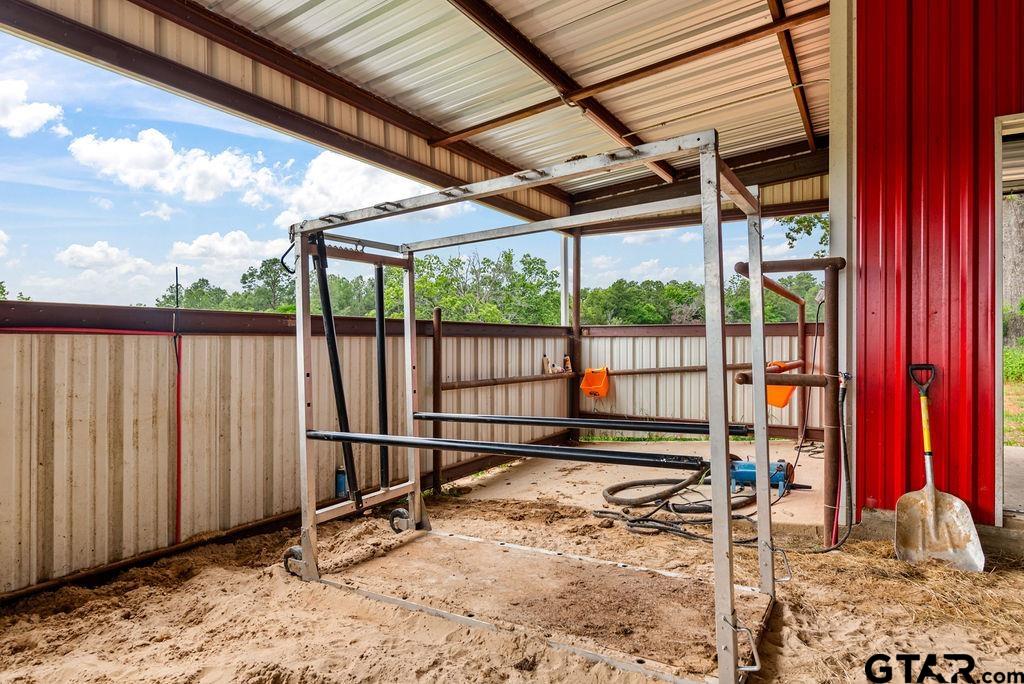 Mineola, Texas, 75773, United States, 4 Bedrooms Bedrooms, ,3 BathroomsBathrooms,Residential,For Sale,1961567