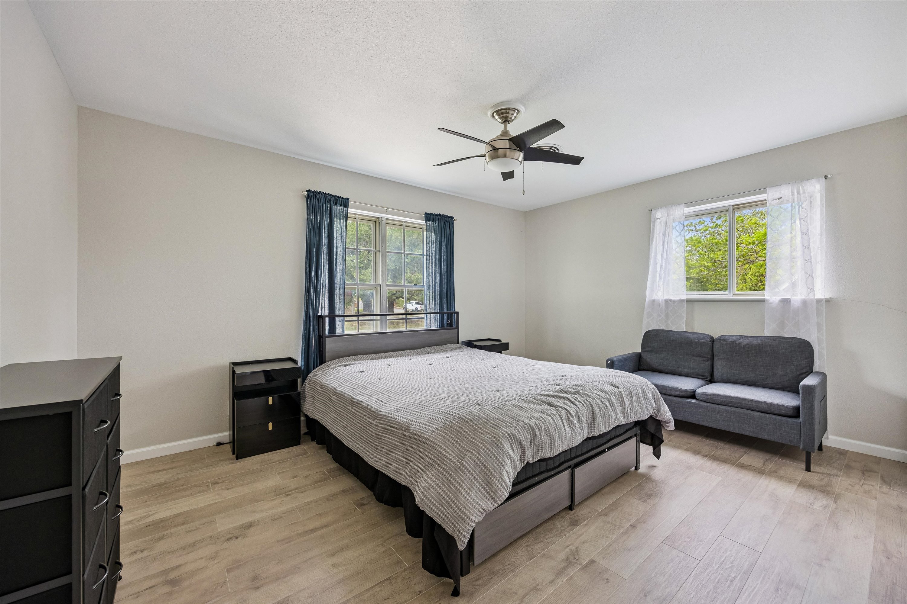  Renovated Home in University Hills - 物件實景