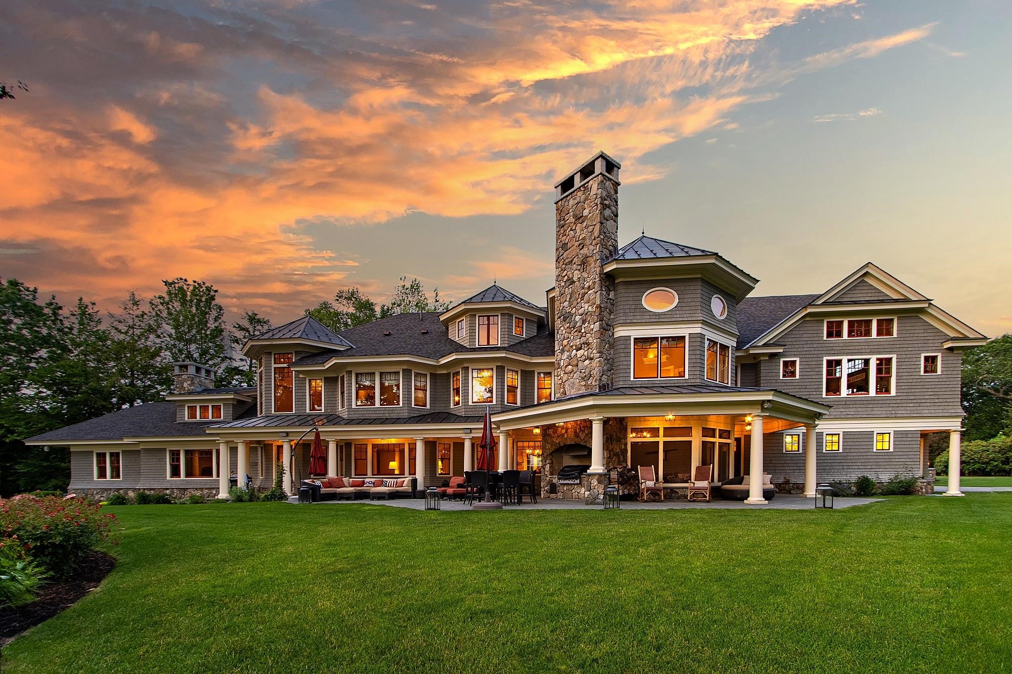 Meredith, New Hampshire, 03253, United States, 7 Bedrooms Bedrooms, ,6 BathroomsBathrooms,Residential,For Sale,1897806