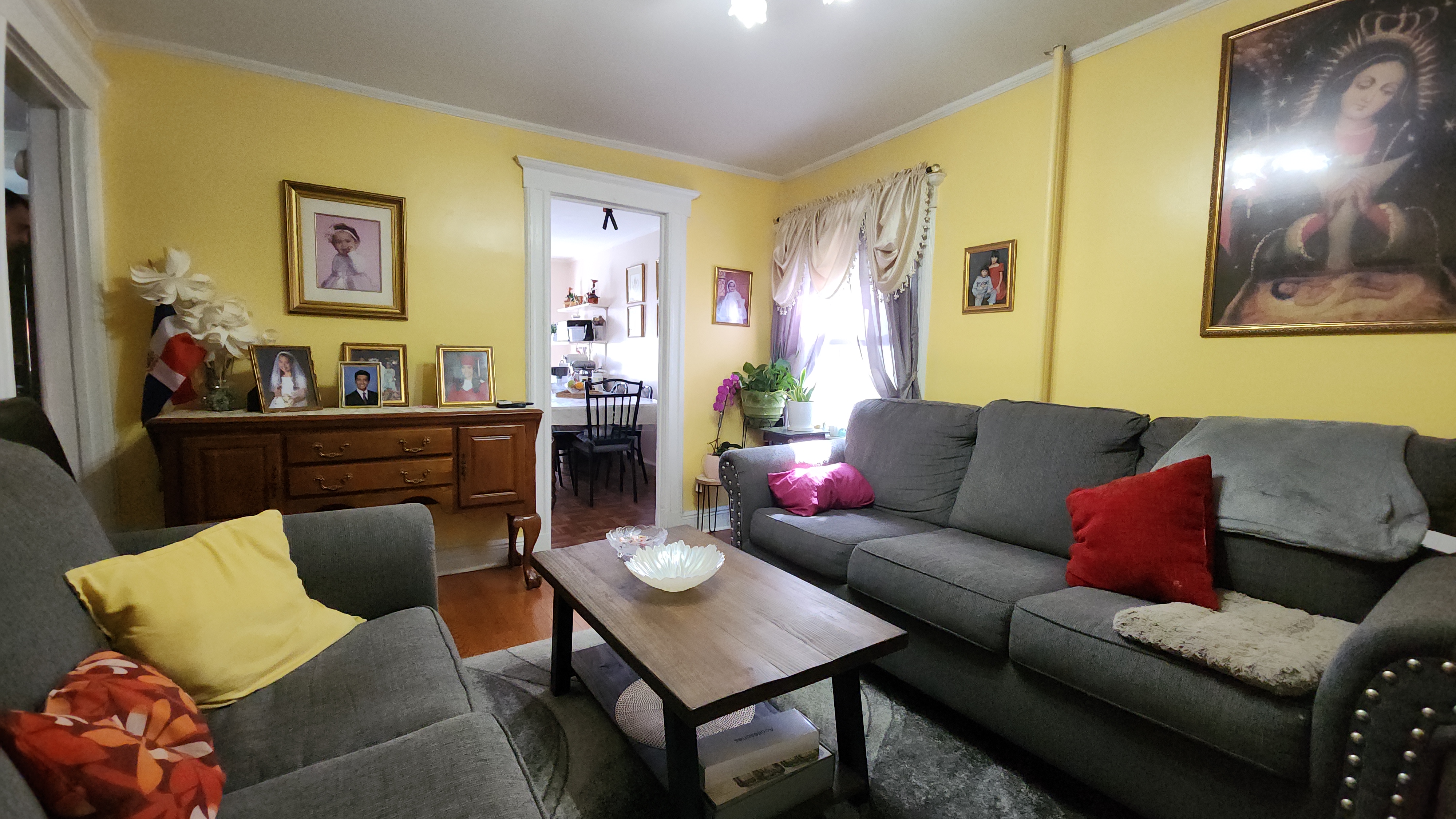 Elmhurst, New York, 11373, United States, 10 Bedrooms Bedrooms, ,3 BathroomsBathrooms,Residential,For Sale,1895054