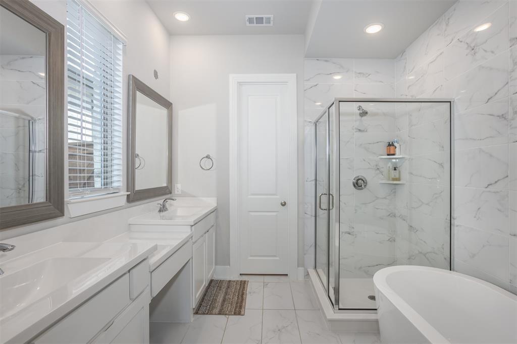 Oak Point, Texas, 75068, United States, 4 Bedrooms Bedrooms, ,4 BathroomsBathrooms,Residential,For Sale,1874893