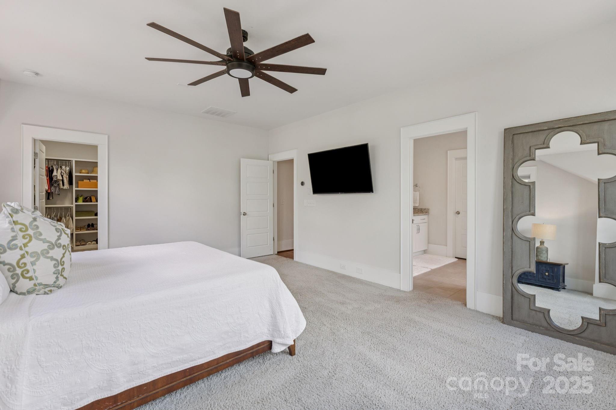Charlotte, North Carolina, 28204, United States, 4 Bedrooms Bedrooms, ,5 BathroomsBathrooms,Residential,For Sale,1906125