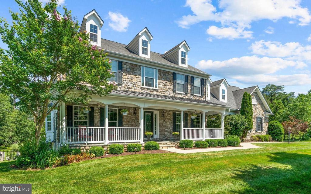 Broadlands, Virginia, 20148, United States, 5 Bedrooms Bedrooms, ,5 BathroomsBathrooms,Residential,For Sale,1977540