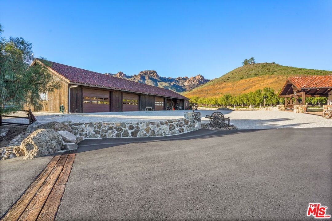 Malibu, California, 90265, United States, 3 Bedrooms Bedrooms, ,5 BathroomsBathrooms,Residential,For Sale,1760358