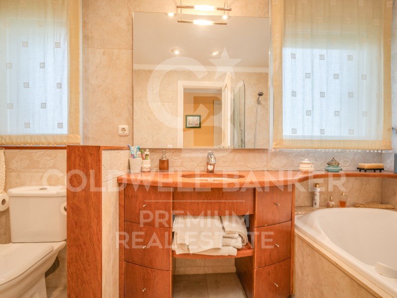 Sant Cugat del Vallès, Catalonia, ES, 5 Bedrooms Bedrooms, ,5 BathroomsBathrooms,Residential,For Sale,1529561