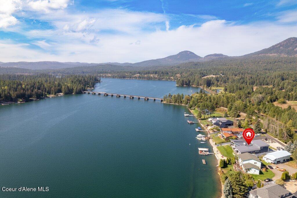 Sandpoint, Idaho, 83864, United States, 4 Bedrooms Bedrooms, ,3 BathroomsBathrooms,Residential,For Sale,1983378