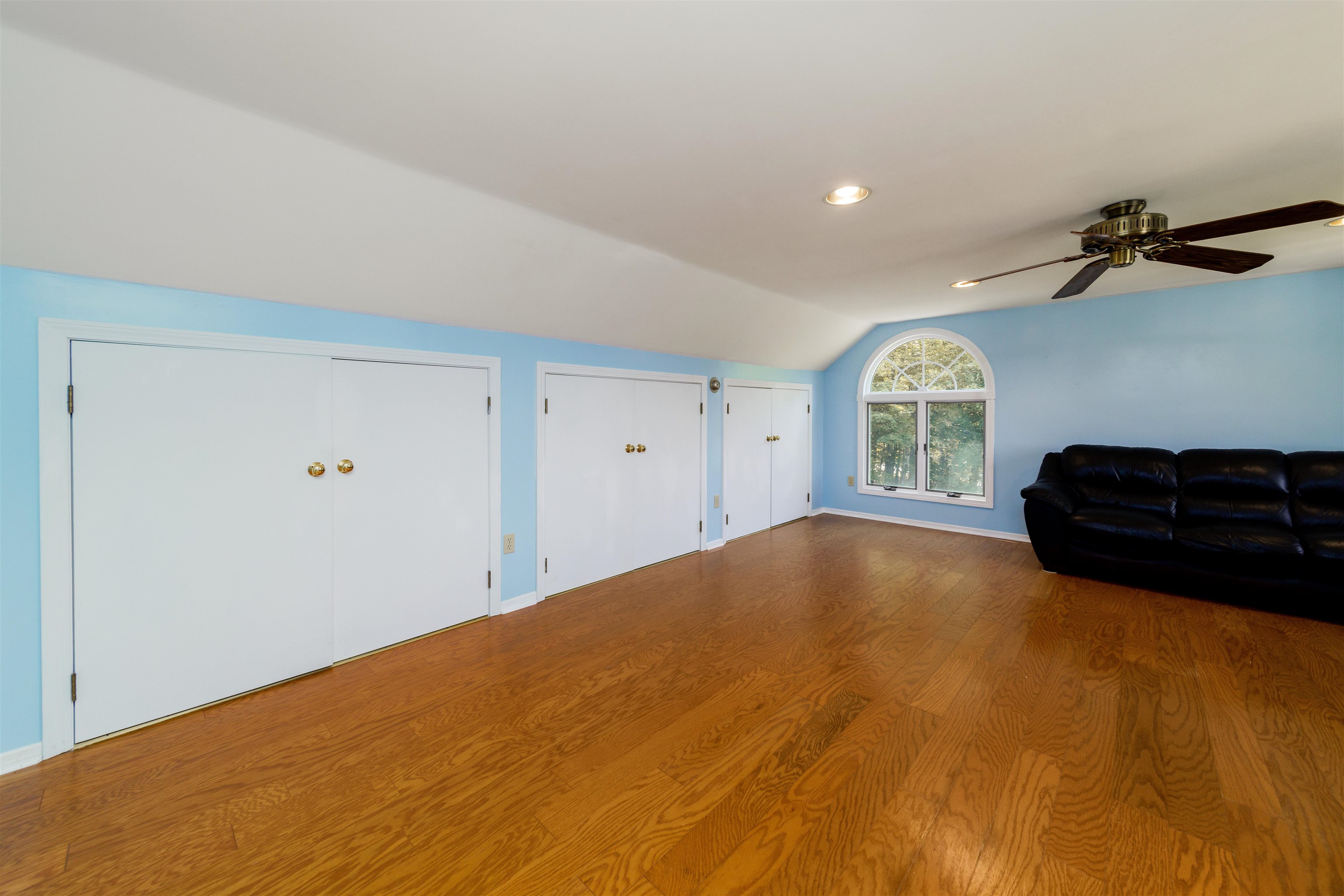 Newport, New Hampshire, 03773, United States, 4 Bedrooms Bedrooms, ,2 BathroomsBathrooms,Residential,For Sale,1891399