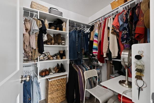 Grantsville, Utah, 84029, United States, 6 Bedrooms Bedrooms, ,4 BathroomsBathrooms,Residential,For Sale,2009662