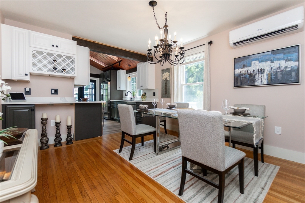 Reading, Massachusetts, 01867, United States, 4 Bedrooms Bedrooms, ,3 BathroomsBathrooms,Residential,For Sale,1904361