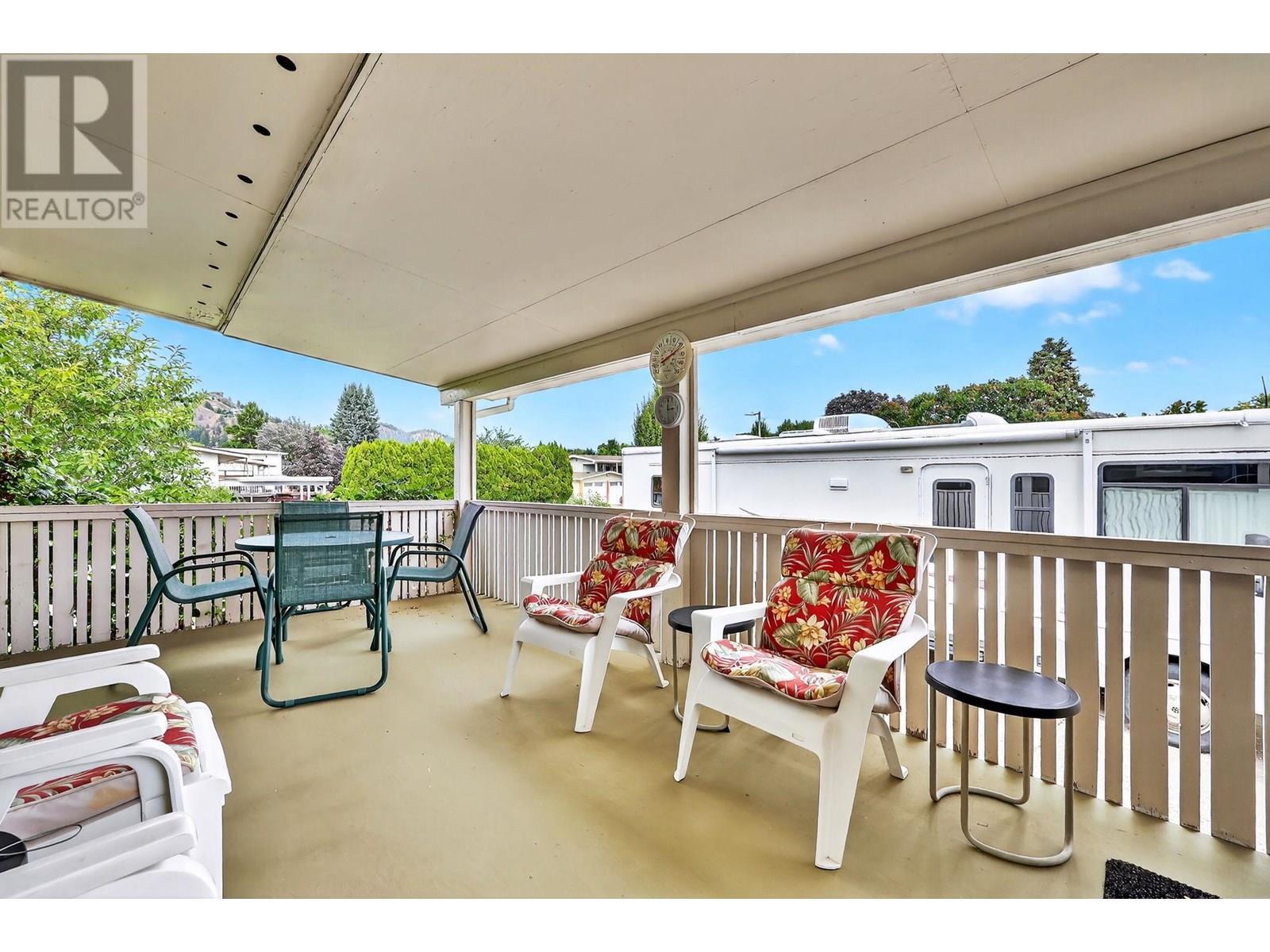 KELOWNA, British Columbia, V1Y 3S7, CA, 5 Bedrooms Bedrooms, ,2 BathroomsBathrooms,Residential,For Sale,1902795