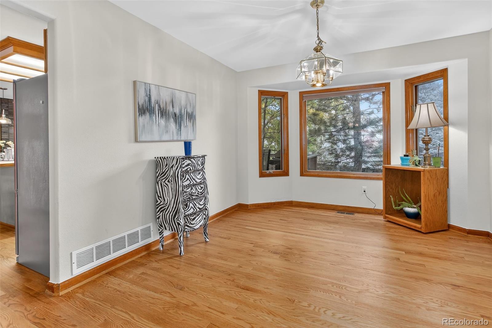 Littleton, Colorado, 80127, United States, 4 Bedrooms Bedrooms, ,3 BathroomsBathrooms,Residential,For Sale,1992155