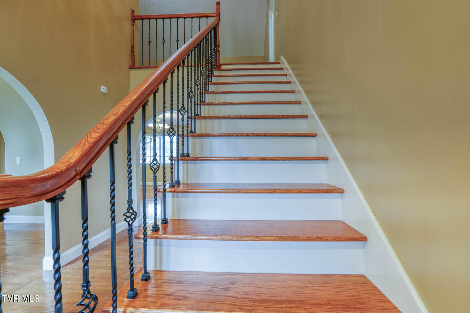 Rogersville, Tennessee, 37857, United States, 4 Bedrooms Bedrooms, ,4 BathroomsBathrooms,Residential,For Sale,1977931