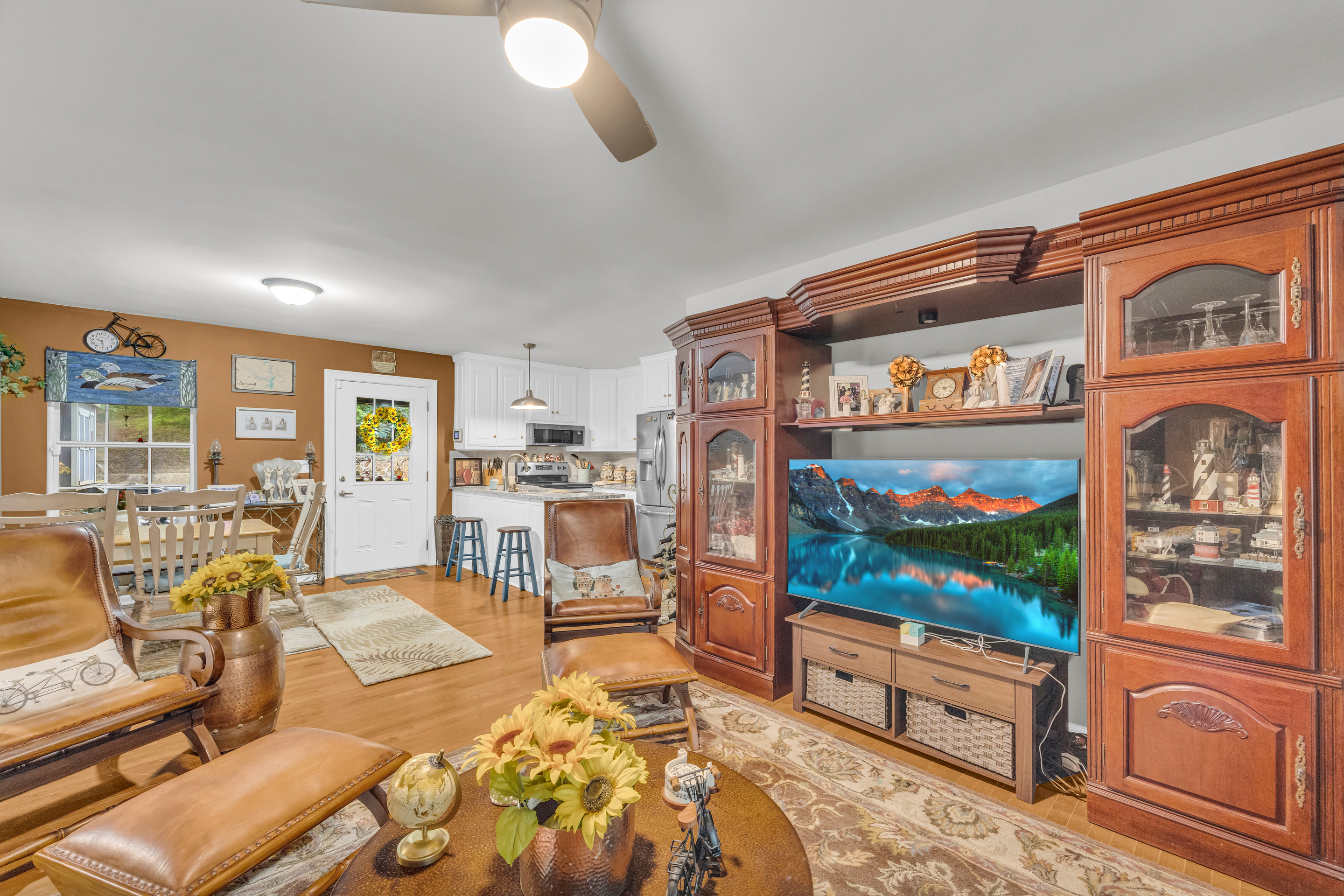 Hartwell, Georgia, 30643, United States, 2 Bedrooms Bedrooms, ,1 BathroomBathrooms,Residential,For Sale,1908192