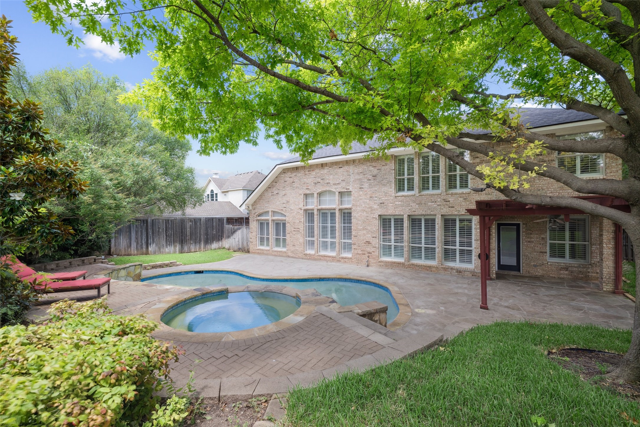 Southlake, Texas, 76092, United States, 4 Bedrooms Bedrooms, ,4 BathroomsBathrooms,Residential,For Sale,1883511