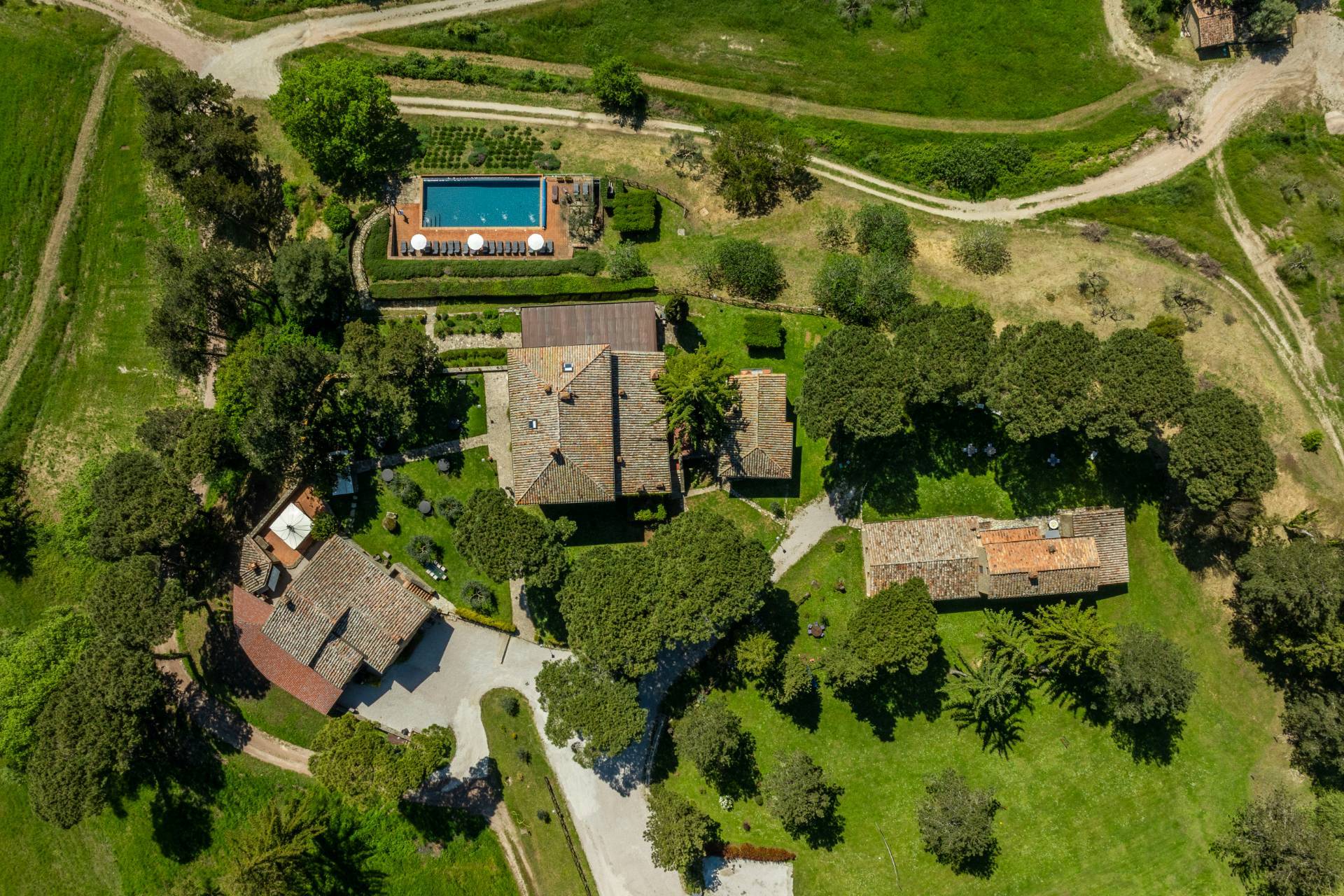 Umbertide, Perugia, 06019, IT, 20 Bedrooms Bedrooms, ,18 BathroomsBathrooms,Residential,For Sale,1850339