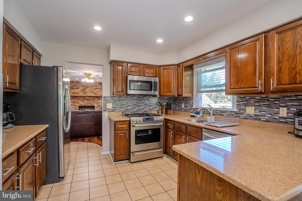 Princeton Junction, New Jersey, 08550, United States, 4 Bedrooms Bedrooms, ,3 BathroomsBathrooms,Residential,For Sale,1943905