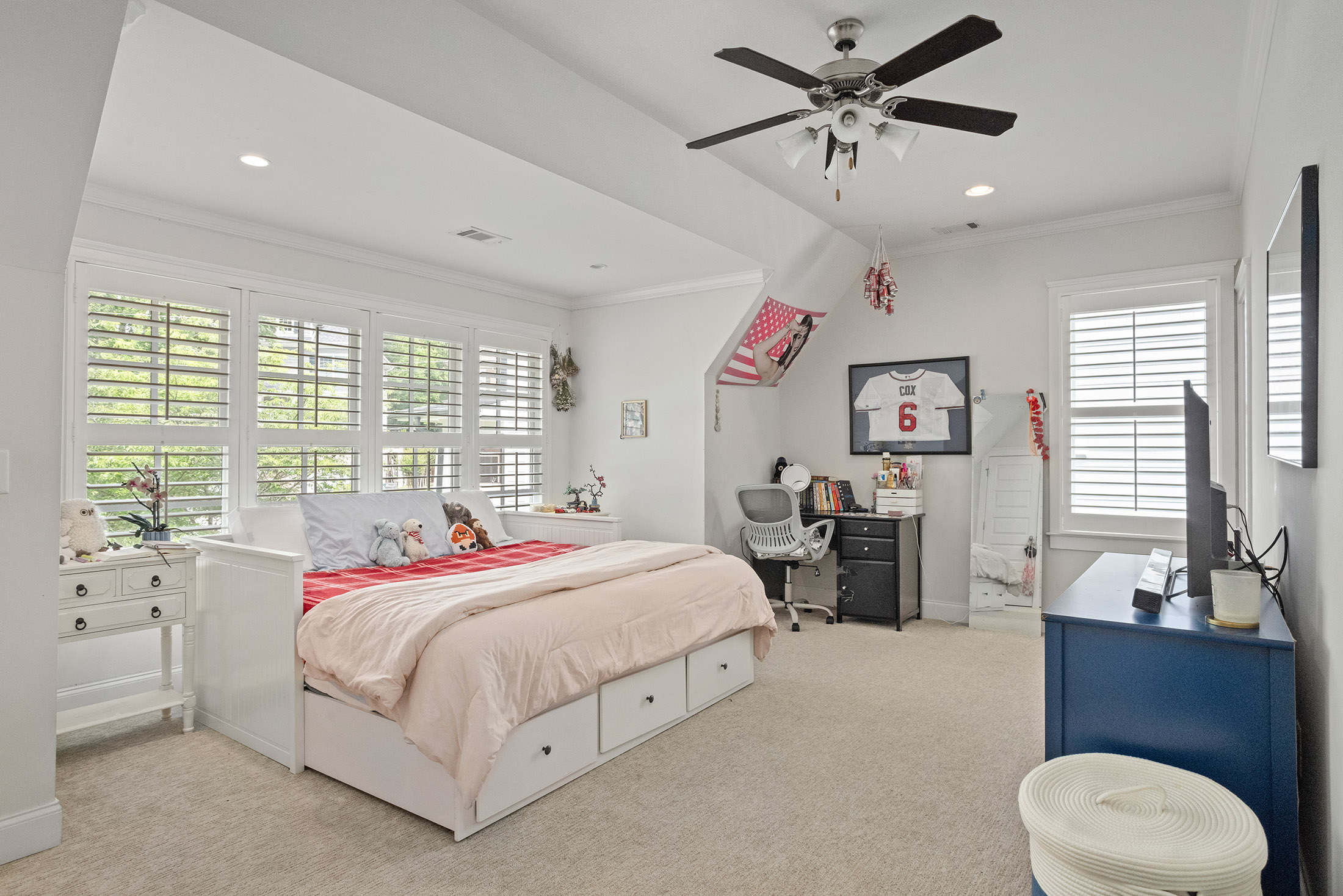  Extraordinary Custom-Built Home in Brookhaven - 物件實景