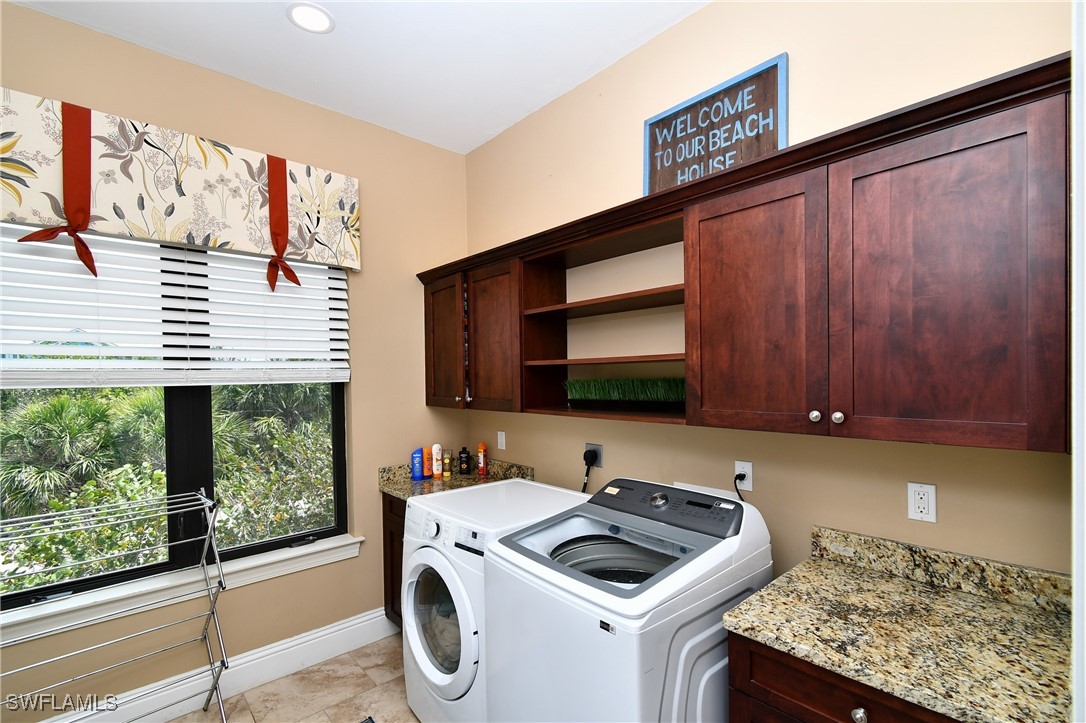 Captiva, Florida, 33924, United States, 4 Bedrooms Bedrooms, ,5 BathroomsBathrooms,Residential,For Sale,1976080