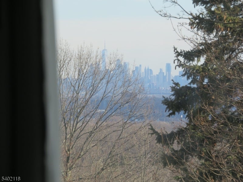 West Orange Twp., New Jersey, 07052, United States, 4 Bedrooms Bedrooms, ,3 BathroomsBathrooms,Residential,For Sale,2005893