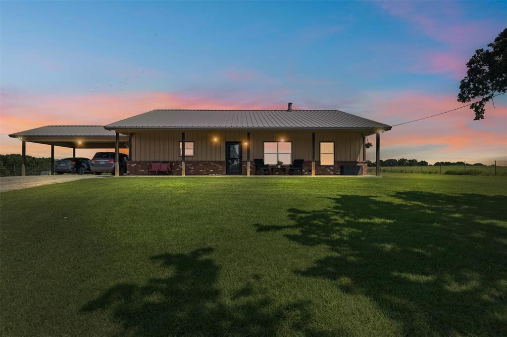 Covington, Texas, 76636, United States, 4 Bedrooms Bedrooms, ,2 BathroomsBathrooms,Residential,For Sale,1847211