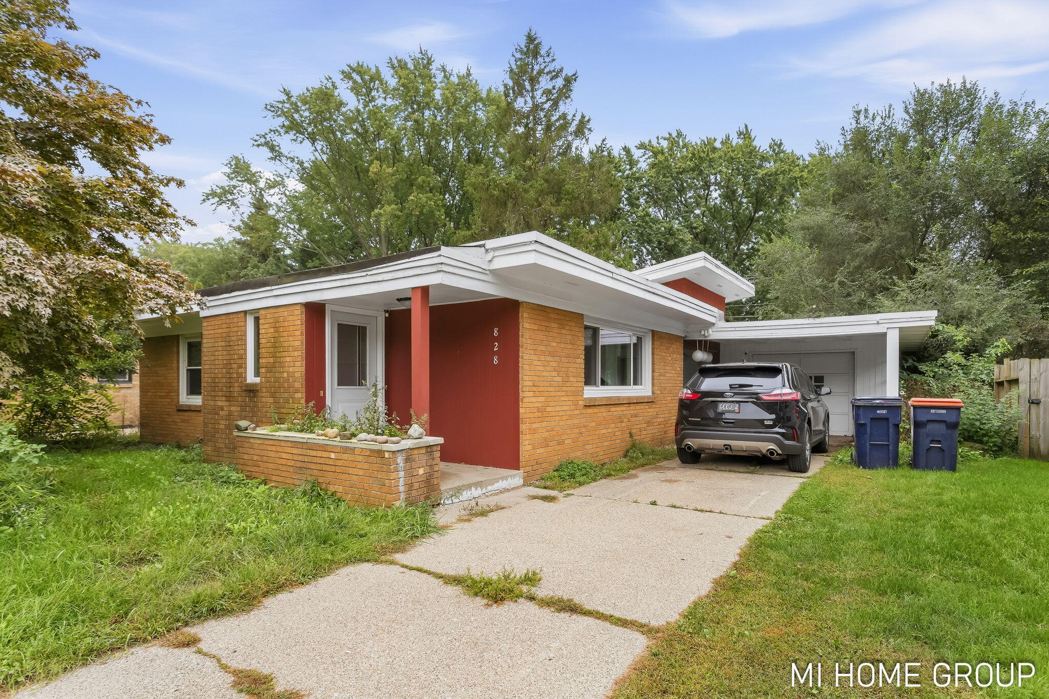24th St, Holland, MI 49423