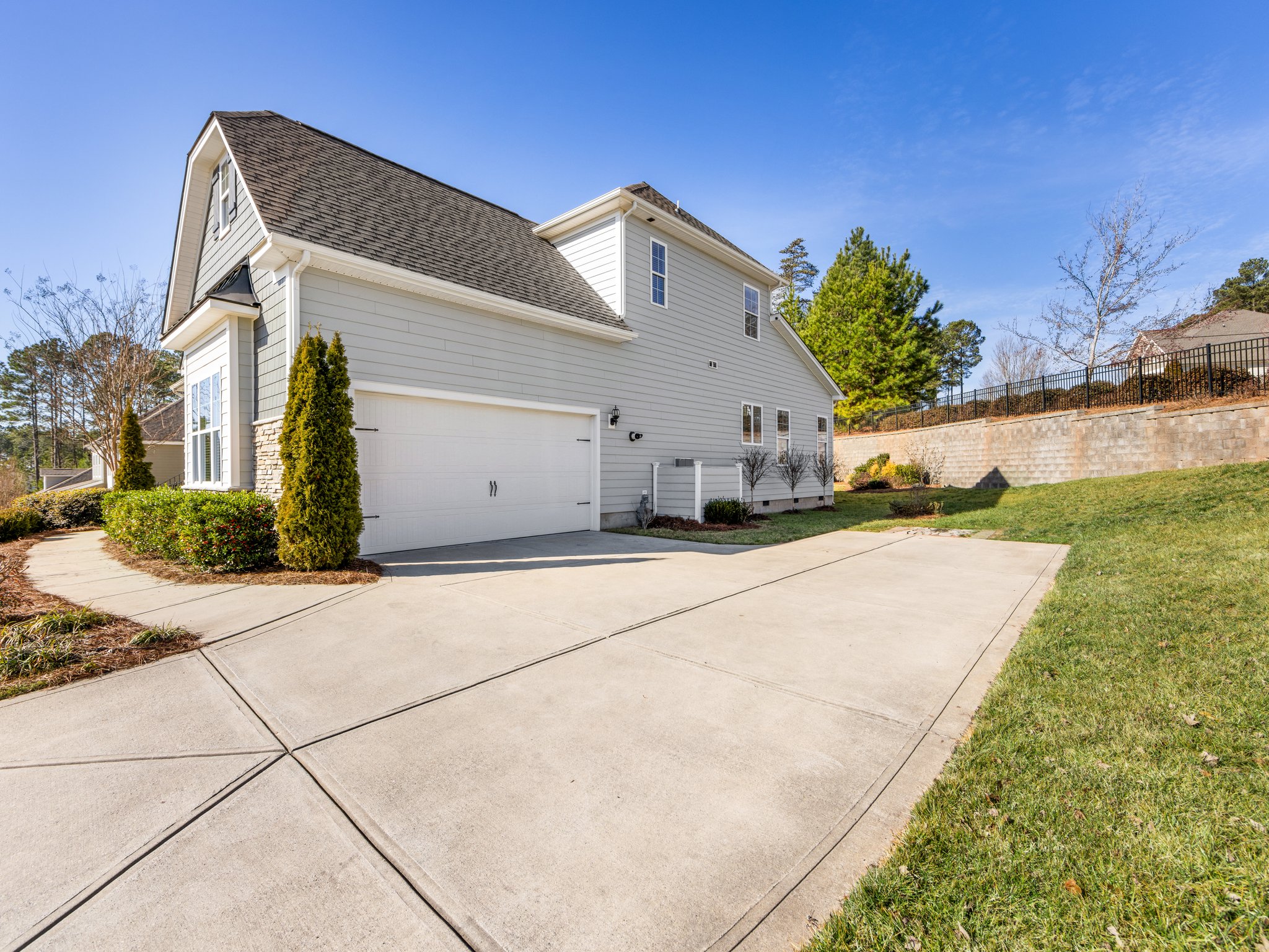 Mount Holly, North Carolina, 28120, United States, 4 Bedrooms Bedrooms, ,4 BathroomsBathrooms,Residential,For Sale,1927922