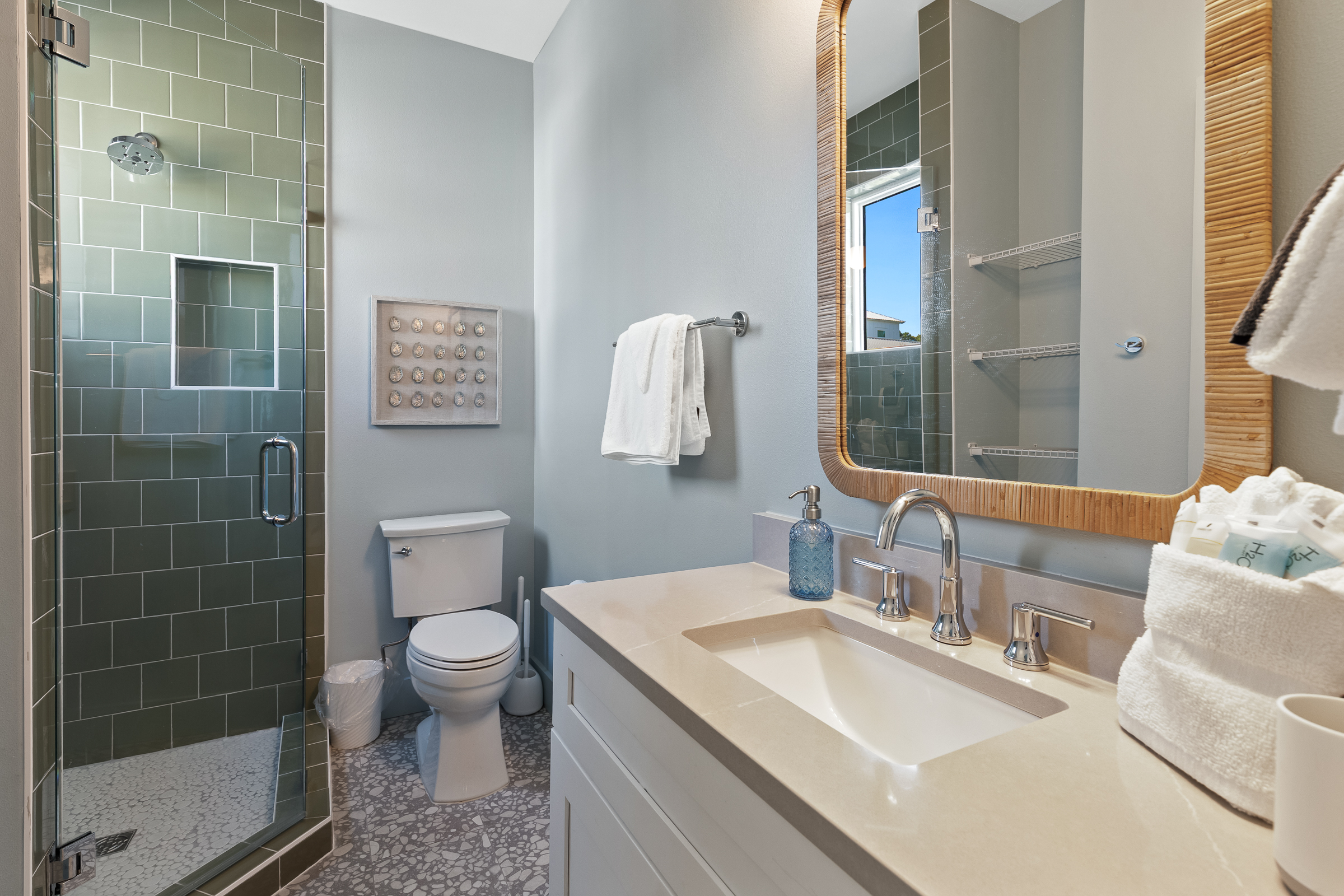  Grand Coastal Retreat With Carriage House And Resort-Style Pool - 物件實景