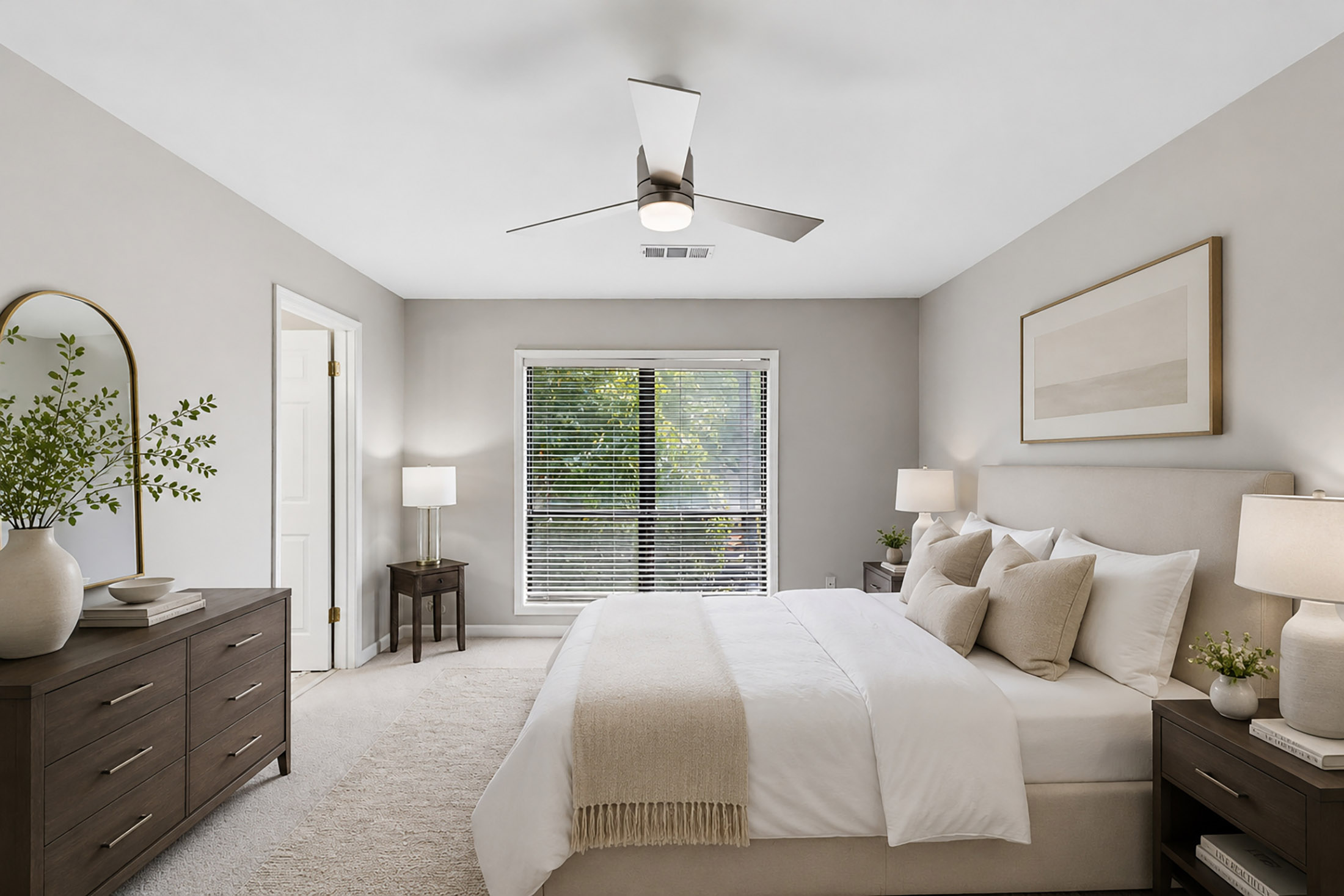  Beautifully Updated Fee Simple Townhome in an Exceptional Brookhaven Location - 物件實景