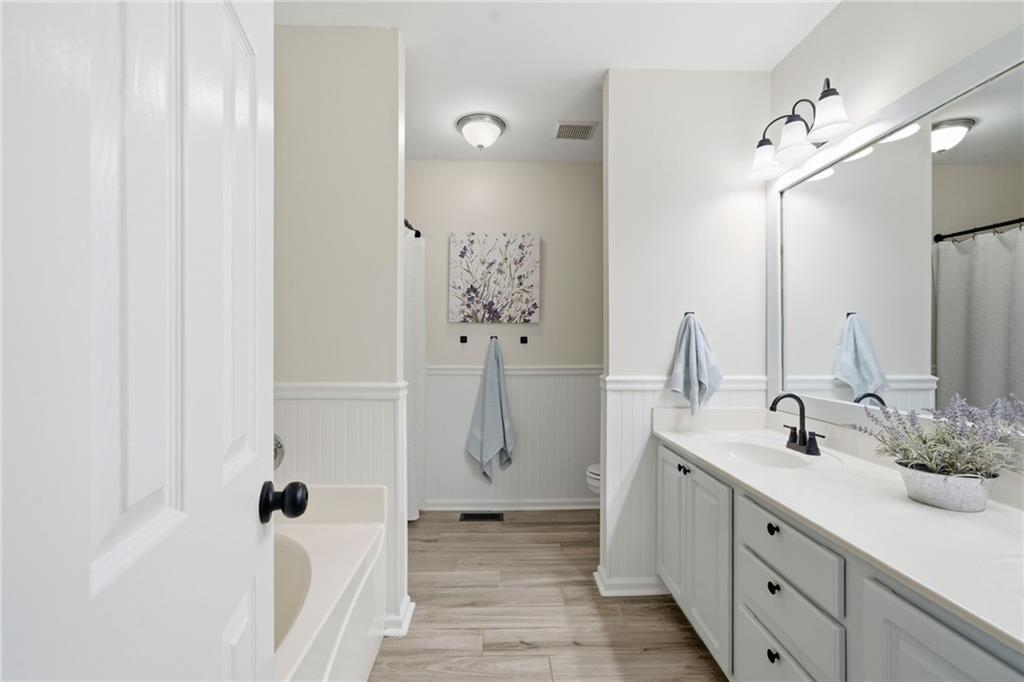 Cumming, Georgia, 30040, United States, 4 Bedrooms Bedrooms, ,3 BathroomsBathrooms,Residential,For Sale,2013824