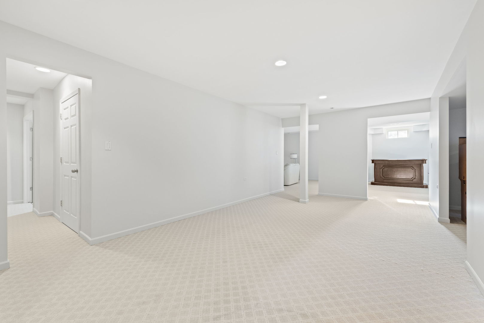 Lincolnshire, Illinois, 60069, United States, 4 Bedrooms Bedrooms, ,4 BathroomsBathrooms,Residential,For Sale,1877536