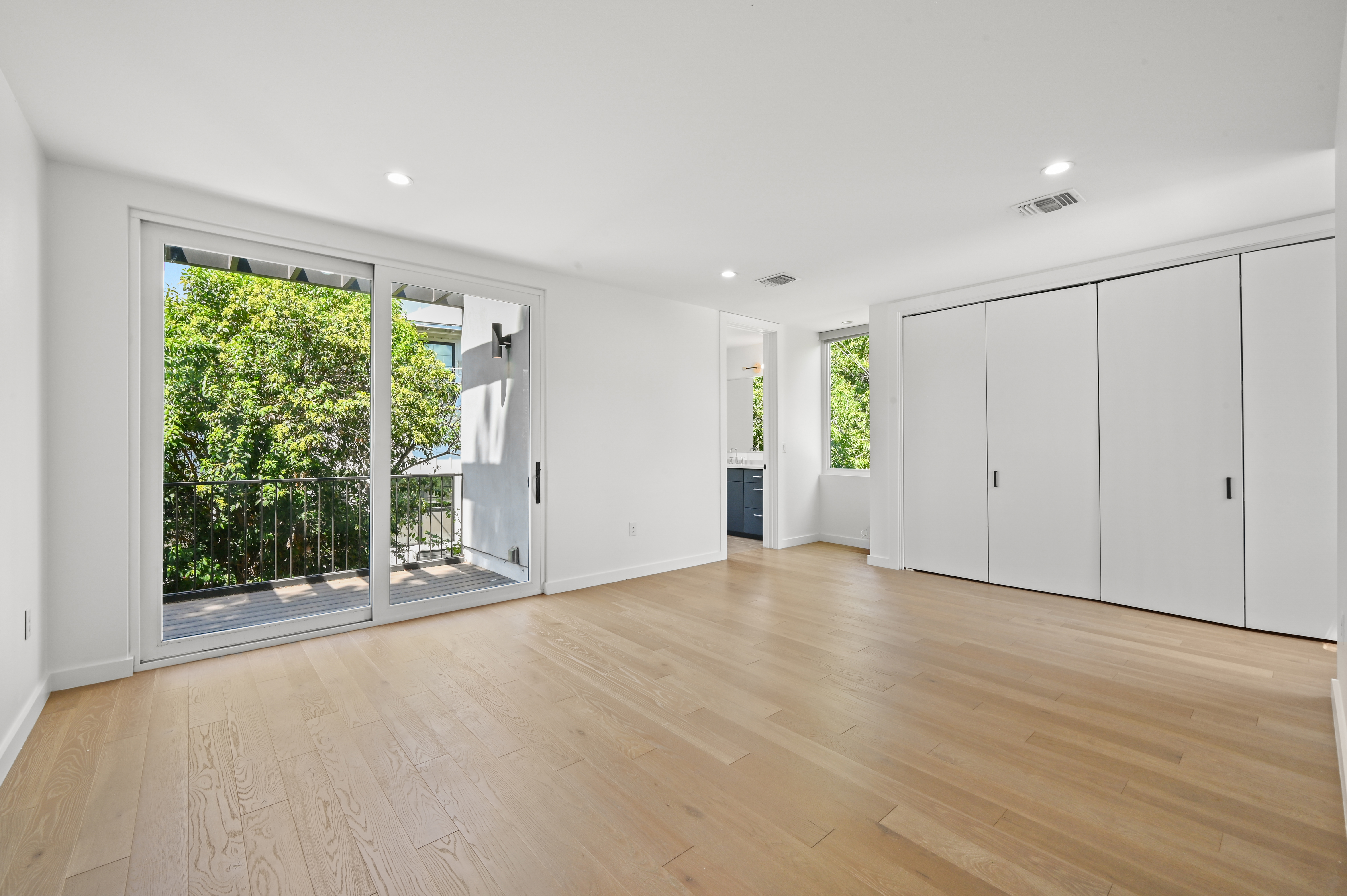  Architecturally Striking Home in the Heart of 78704 - 物件實景