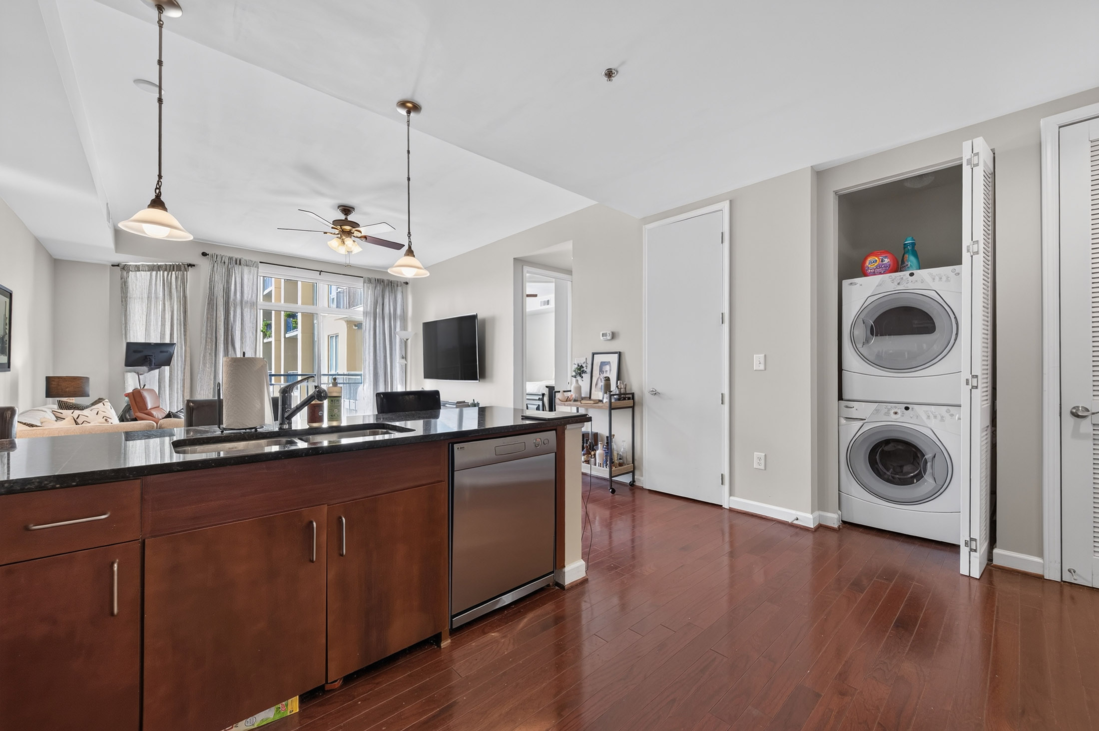  Stylish One Bedroom Condo with Great Amenities and Exceptional Buckhead Location - 物件實景