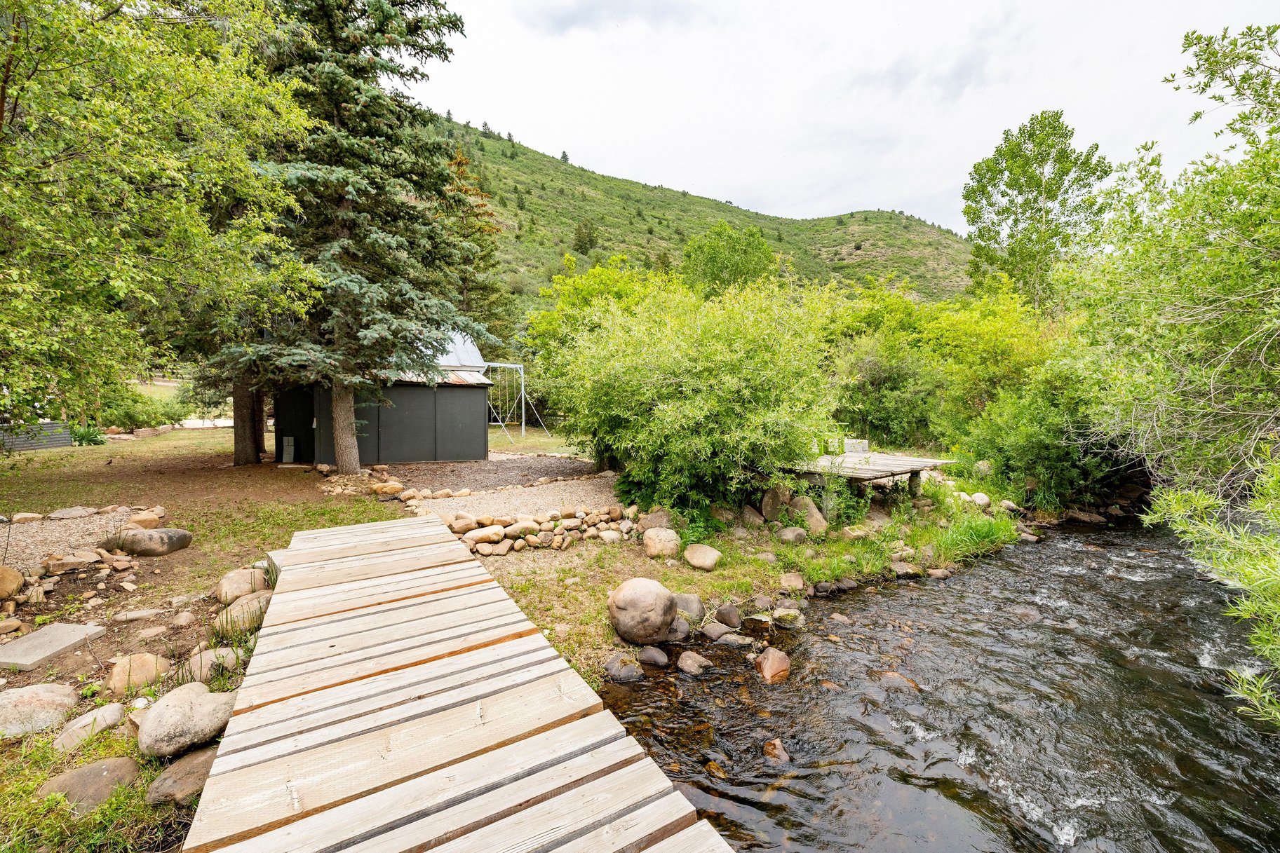  Cabin on the Creek - 物件實景