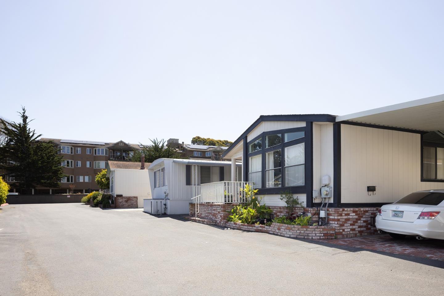 Pacific Grove, California, 93950, United States, 2 Bedrooms Bedrooms, ,2 BathroomsBathrooms,Residential,For Sale,1908415